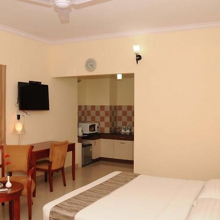 Ivory Inn Bangalore Bagian luar foto