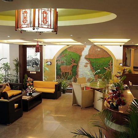 Ivory Inn Bangalore Bagian luar foto