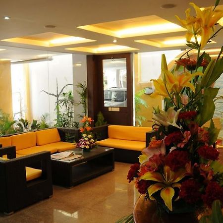Ivory Inn Bangalore Bagian luar foto