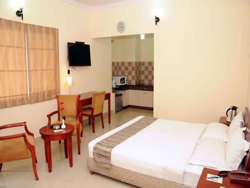Ivory Inn Bangalore Bagian luar foto