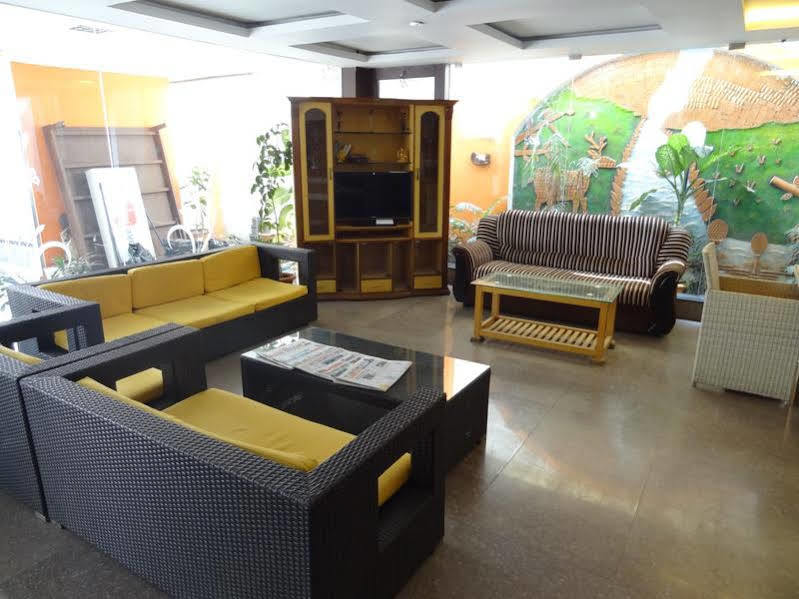 Ivory Inn Bangalore Bagian luar foto