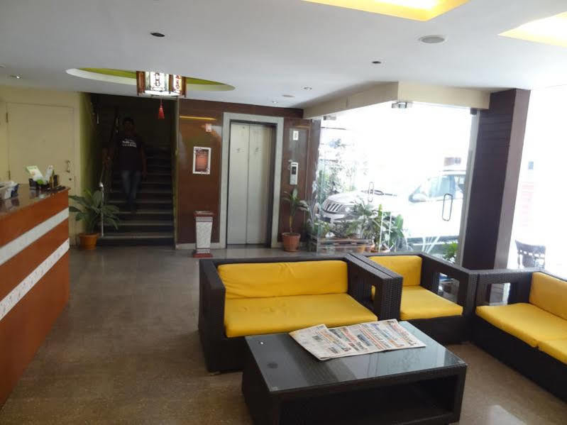 Ivory Inn Bangalore Bagian luar foto
